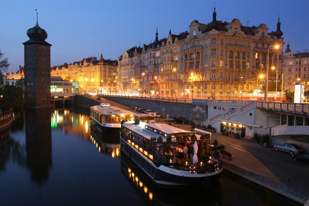 Boat Hotel Matylda Прага Экстерьер фото